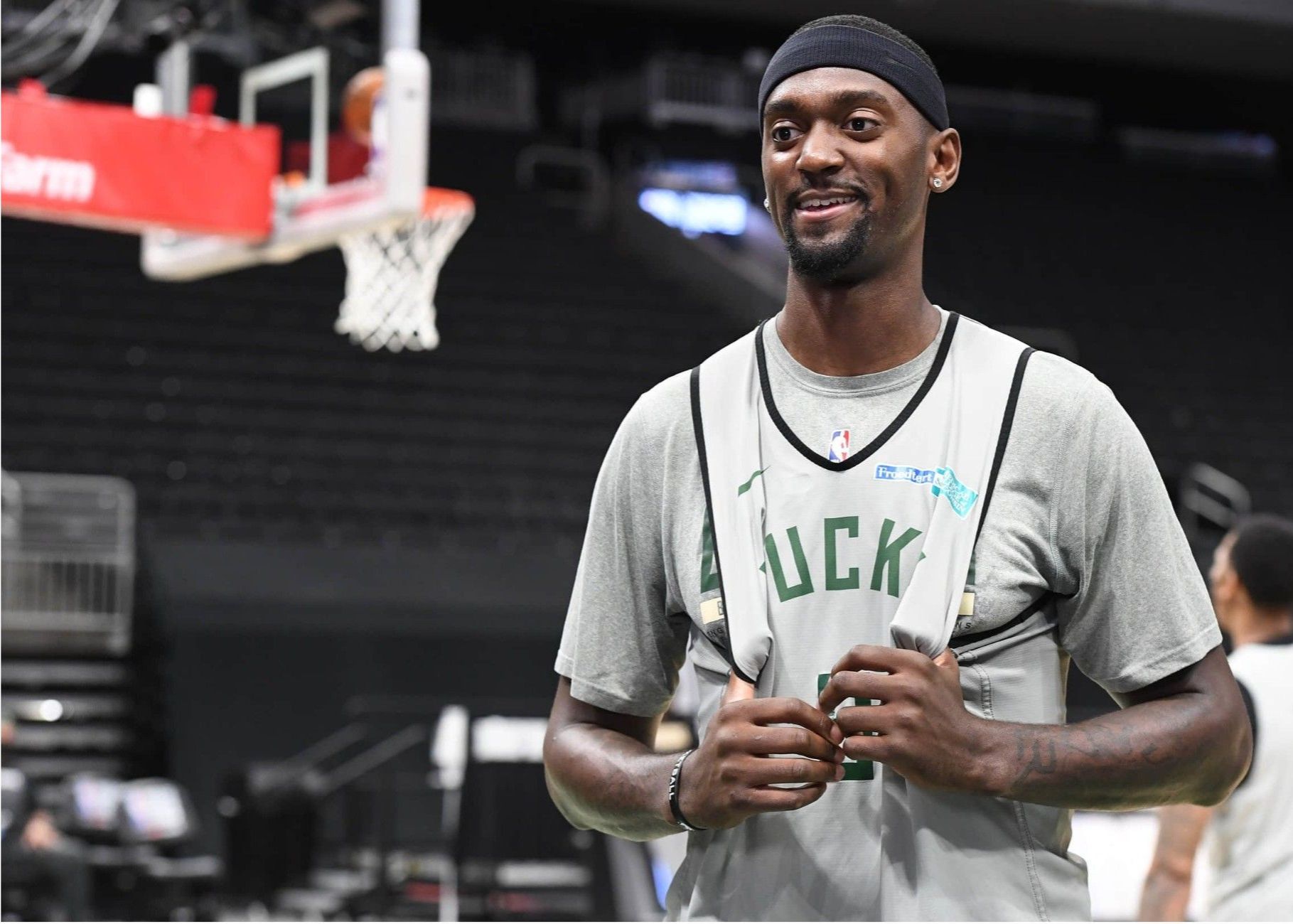 杏彩体育直播-👍记者：波蒂斯更可能执行自己下赛季球员选项，而不是试水自由市场